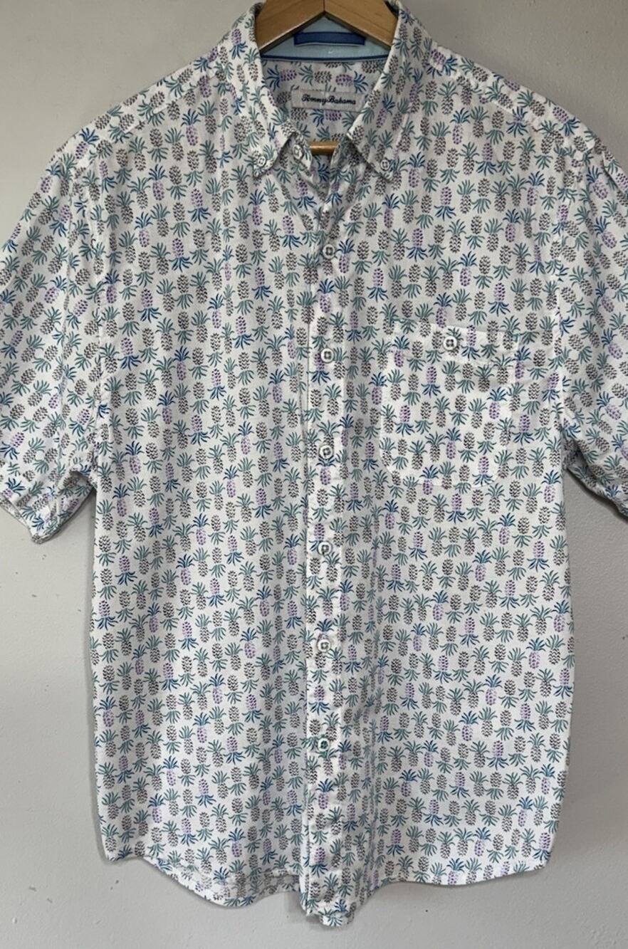 Tommy Bahama Shirt Men Medium Short Sleeve Pineapple Print Button Down Hawaiian